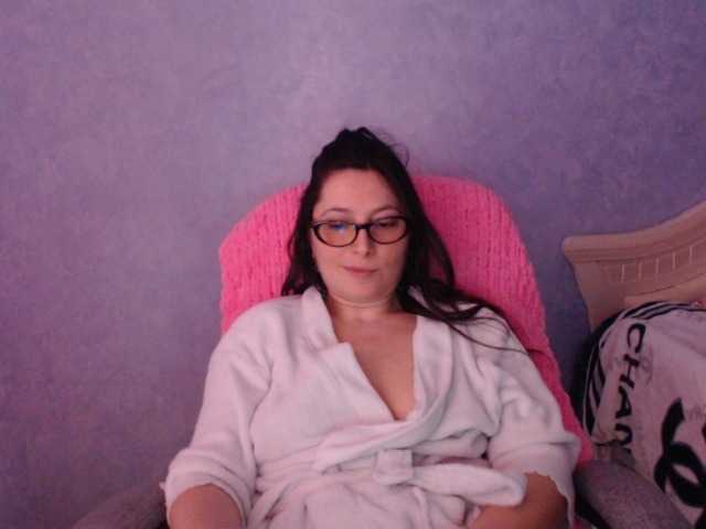 AmandaFresh24's BongaCams show and profile