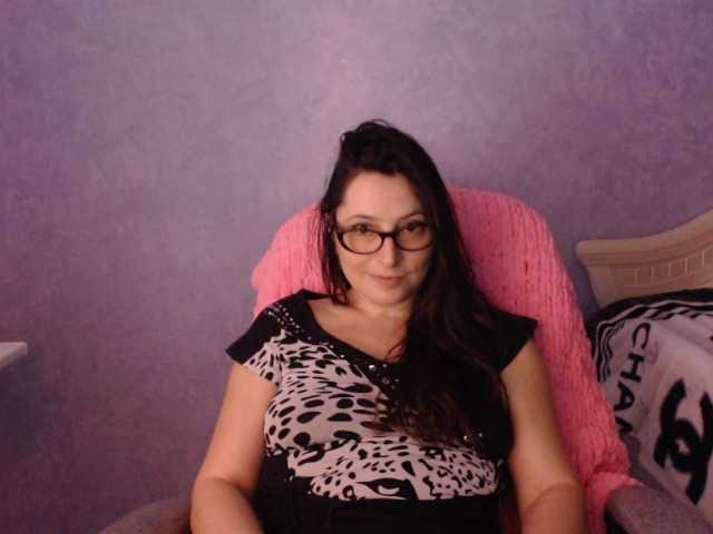 AmandaFresh24's BongaCams show and profile