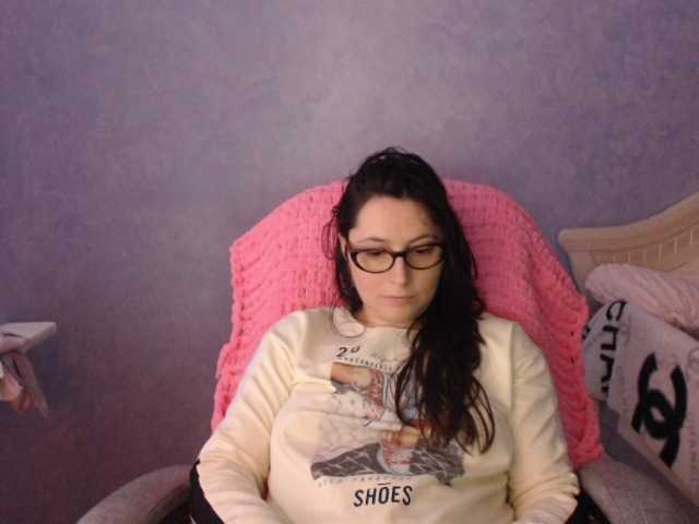 AmandaFresh24's BongaCams show and profile