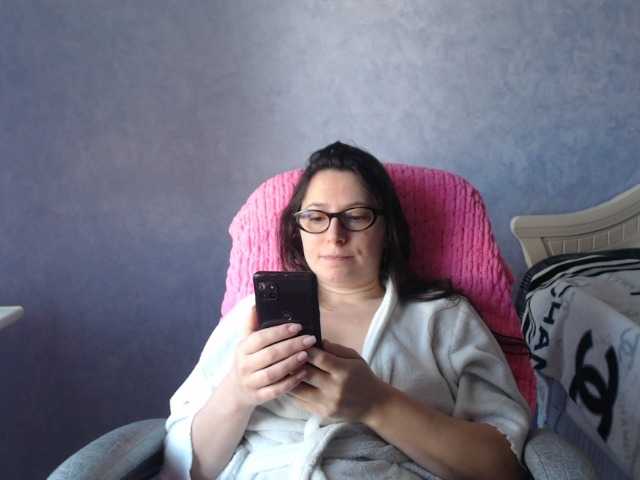 AmandaFresh24's BongaCams show and profile