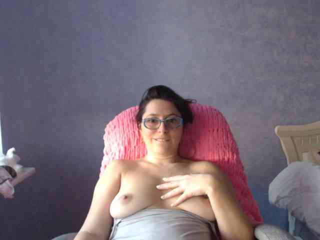 AmandaFresh24 webcam