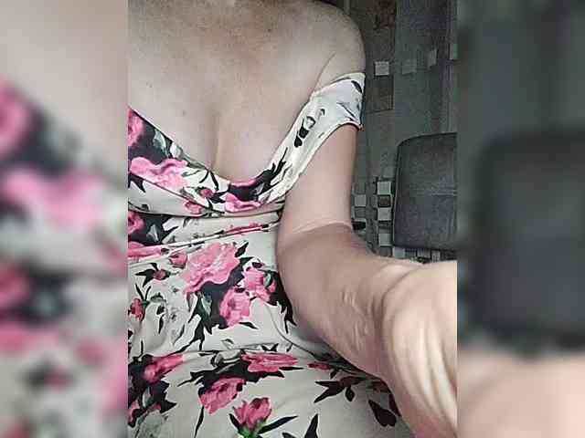 Moonlight573 Live Webcam on BongaCams
