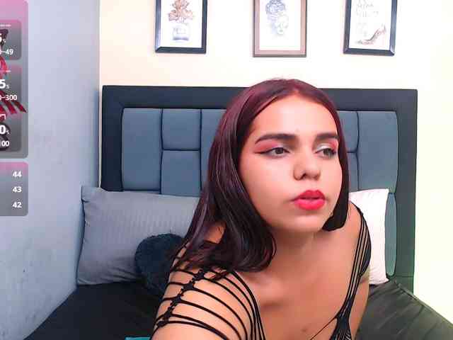 brigethMiller webcam