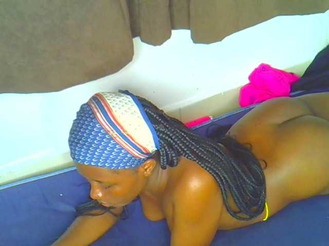 Miss-brandy webcam bongacams model stream image