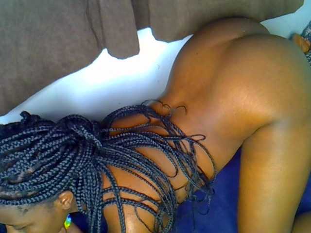 Miss-brandy webcam bongacams model stream image