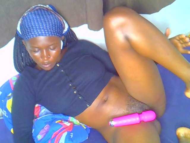 Miss-brandy webcam bongacams model stream image