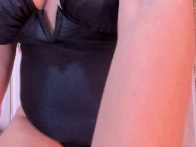 VictoriaFerro webcam