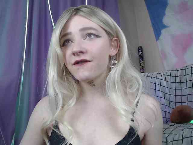 FlexxyLexy webcam