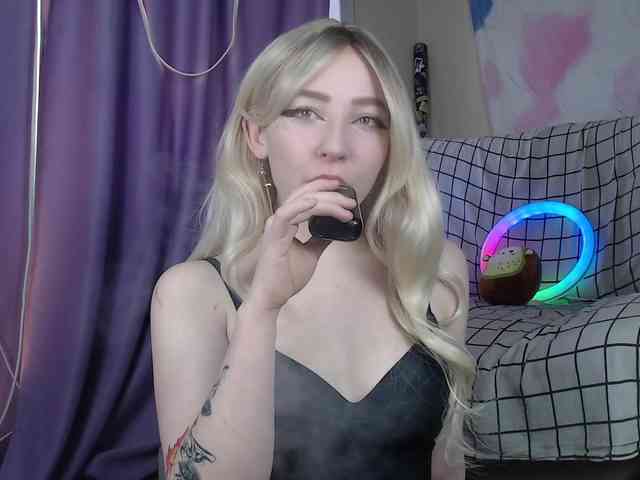 FlexxyLexy webcam