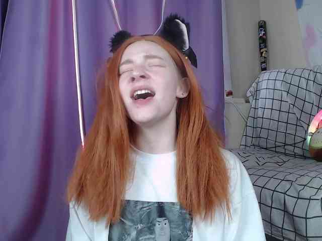 FlexxyLexy webcam