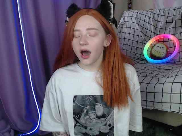 FlexxyLexy webcam