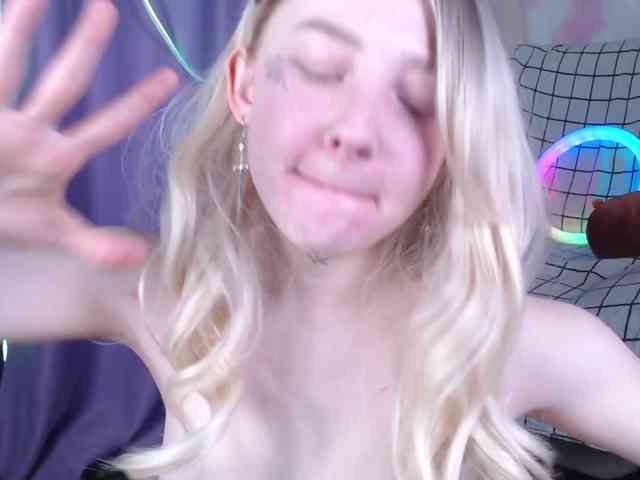 FlexxyLexy webcam