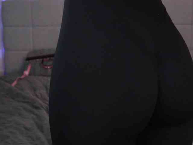 DivineSmileX Live Webcam on BongaCams