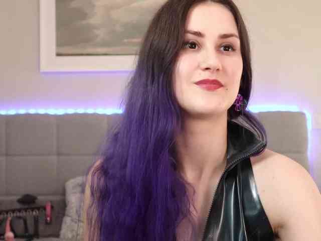 DivineSmileX webcam