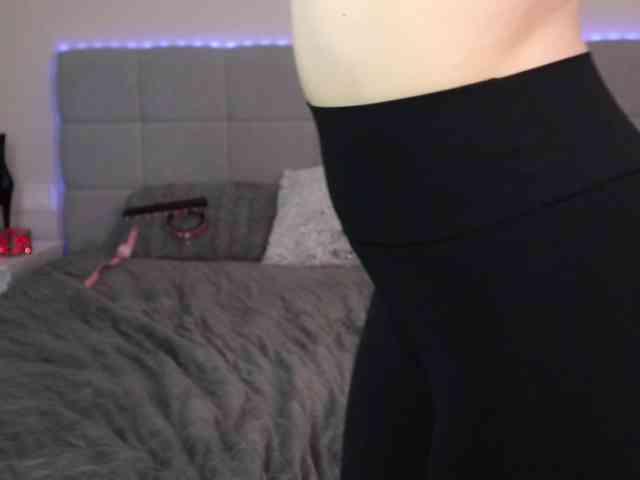 DivineSmileX webcam