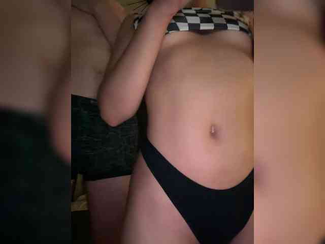 MaryAndSen webcam