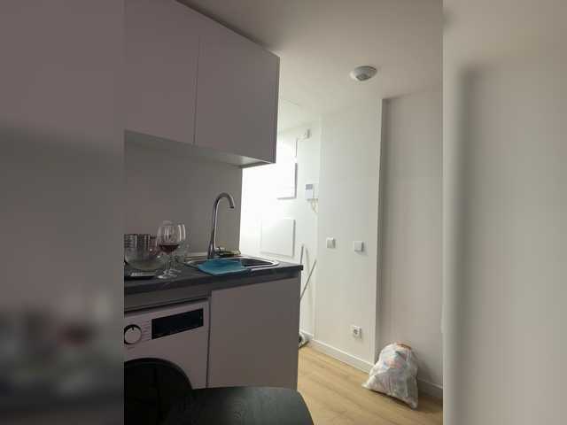 Lu-G's BongaCams show and profile