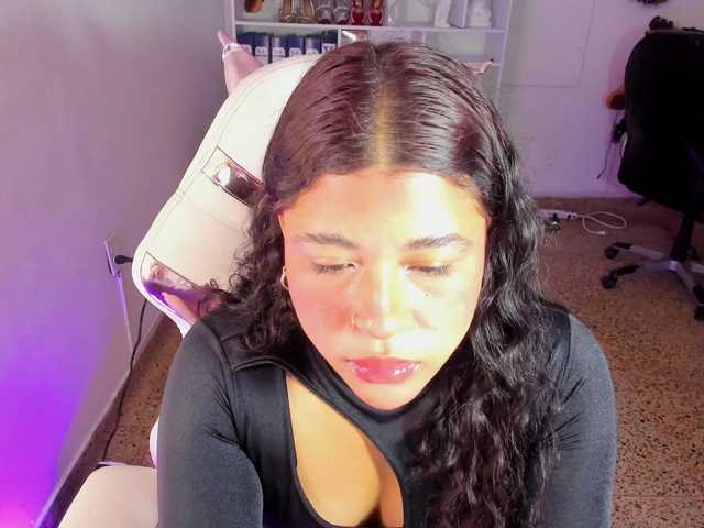 Ivy-sweetlove webcam bongacams model stream image