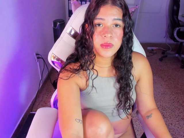 Ivy-sweetlove webcam bongacams model stream image