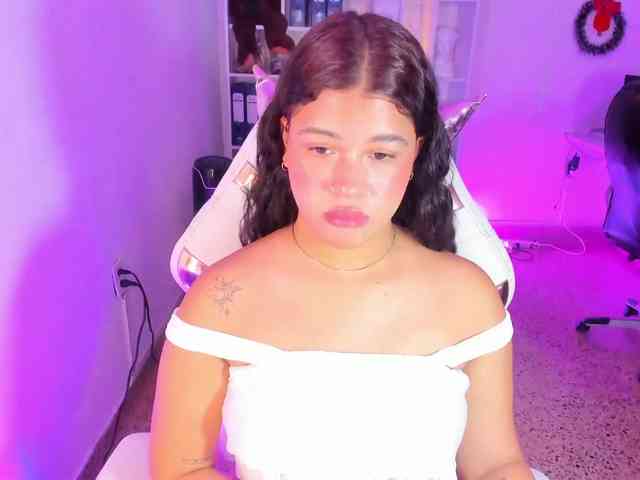 Ivy-sweetlove webcam