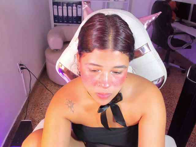 Ivy-sweetlove webcam