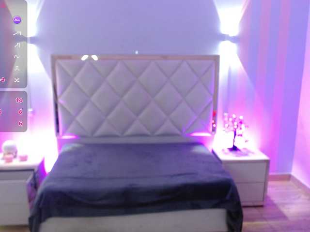 Rosalind-tay's BongaCams show and profile