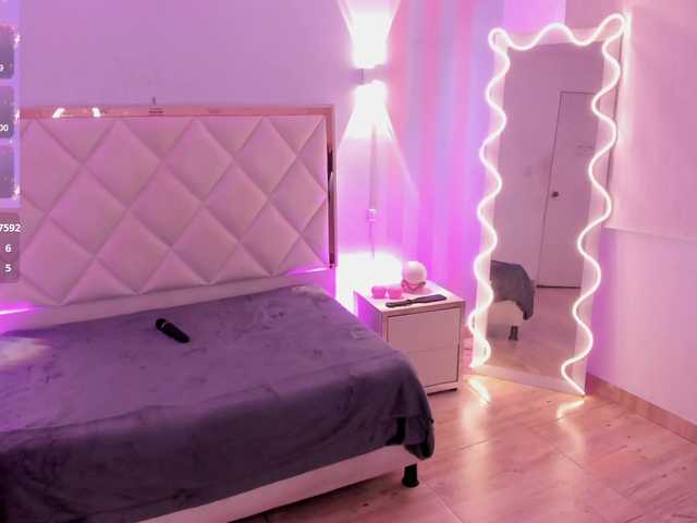 Rosalind-tay's BongaCams show and profile