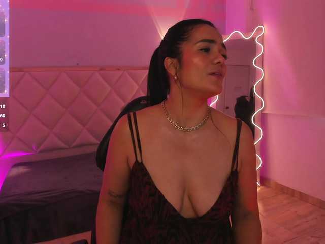 Rosalind-tay's BongaCams show and profile