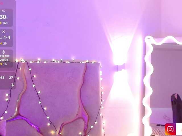 Rosalind-tay's BongaCams show and profile