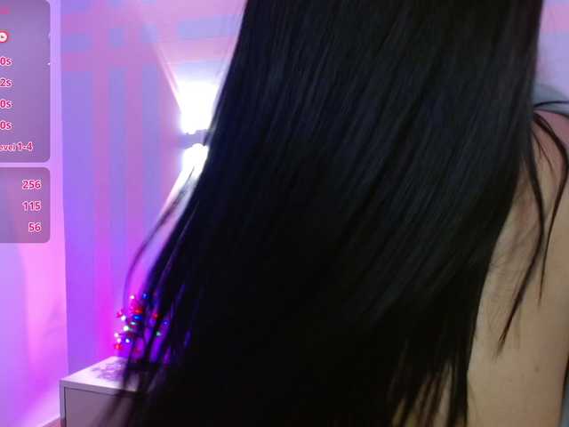 Rosalind-tay's BongaCams show and profile