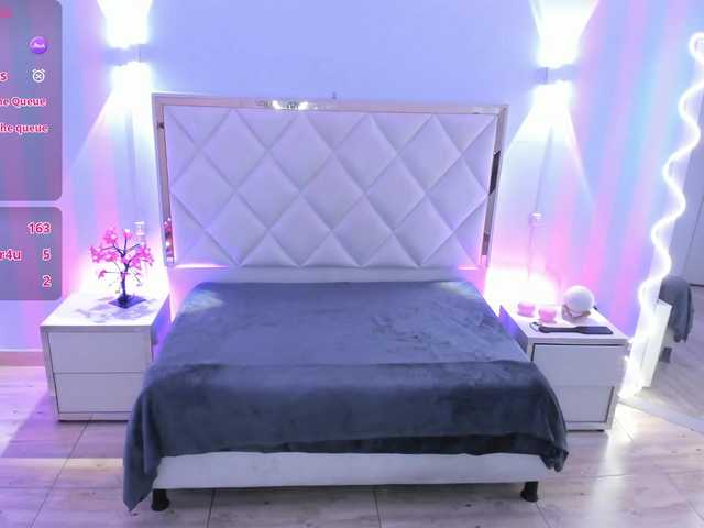 Rosalind-tay's BongaCams show and profile