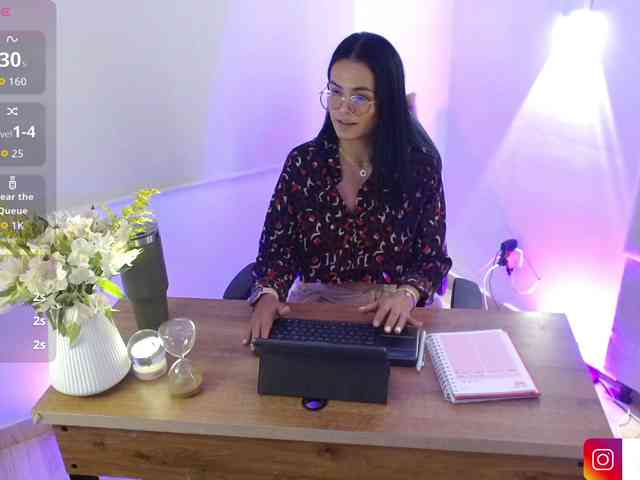 Rosalind-tay webcam