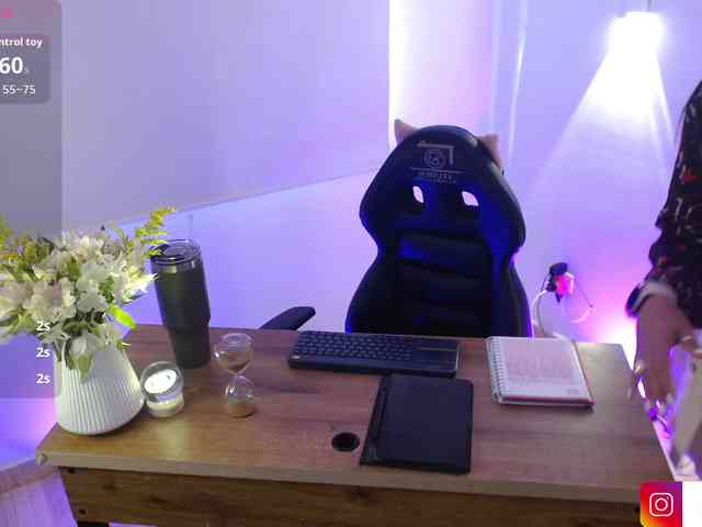 Rosalind-tay webcam