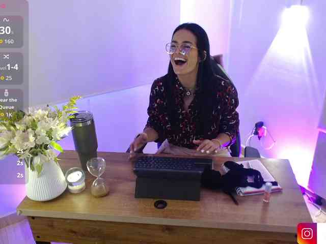 Rosalind-tay webcam