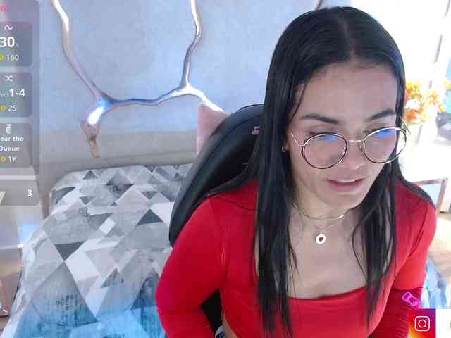 Rosalind-tay Live Webcam on BongaCams