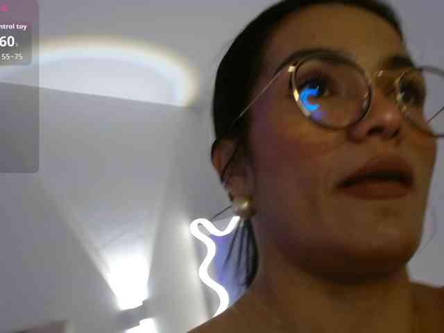 Rosalind-tay webcam