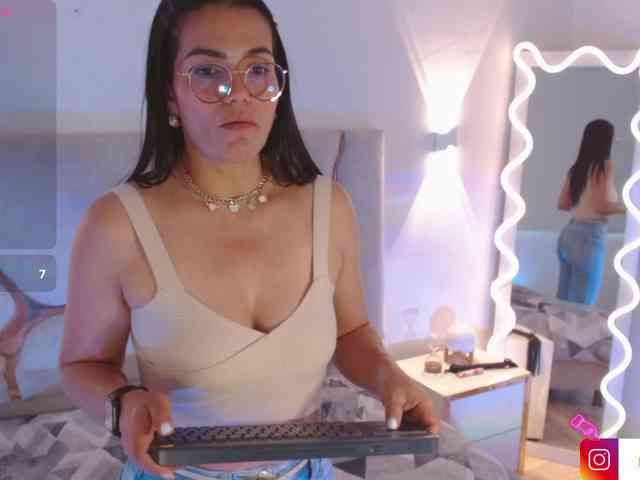 Rosalind-tay Rosalind-tay