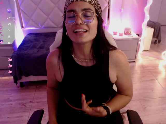 Rosalind-tay Rosalind-tay