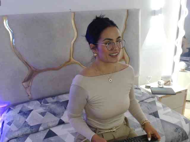 Rosalind-tay webcam
