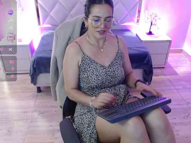 Rosalind-tay Rosalind-tay