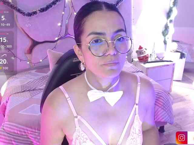 Rosalind-tay Rosalind-tay