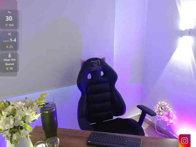 Rosalind-tay webcam