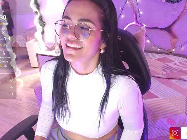 Rosalind-tay Rosalind-tay