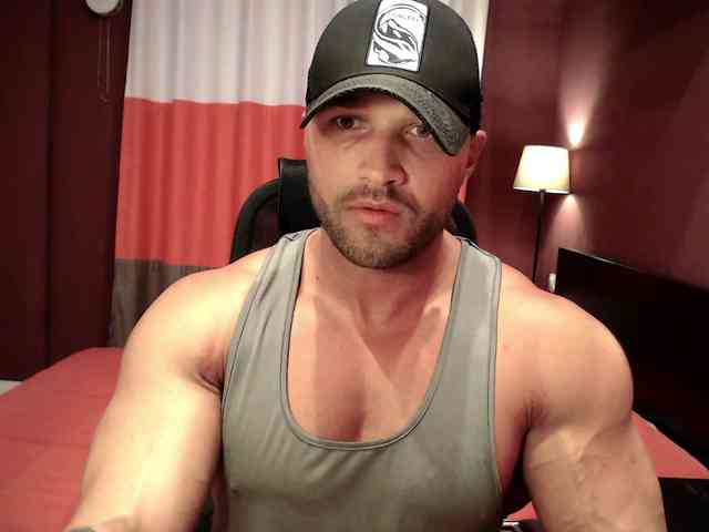 RikAdler Live Webcam on BongaCams