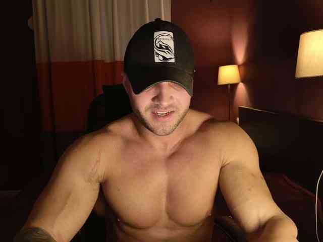 RikAdler Live Webcam on BongaCams