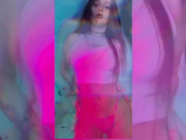 Kriss-me's BongaCams show and profile