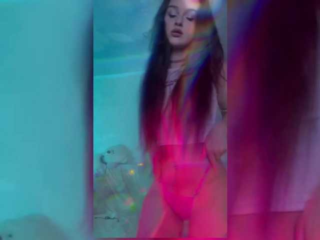 Kriss-me's BongaCams show and profile