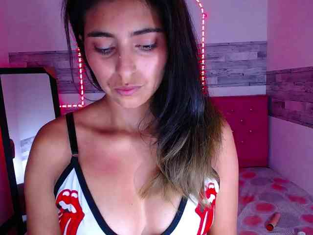 Pleassing-neighbor webcam