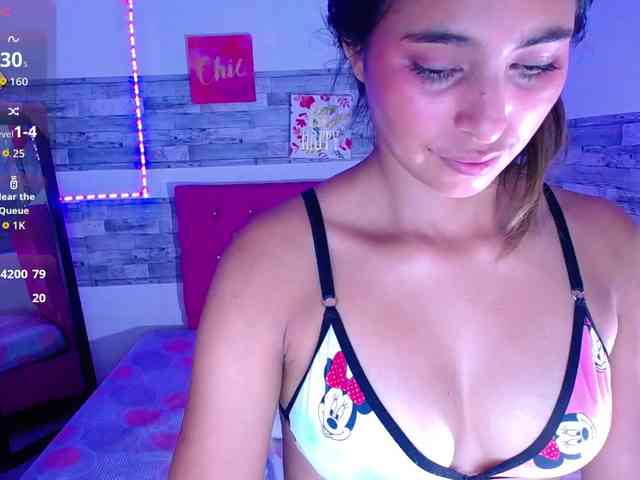 Pleassing-neighbor webcam