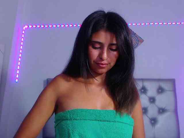 Pleassing-neighbor webcam